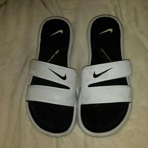 Womens nike sandals